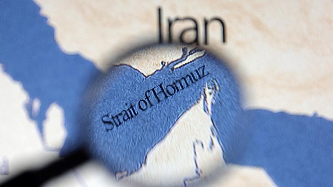 Selat Hormuz: "Oase" Iran untuk Industri Asuransi